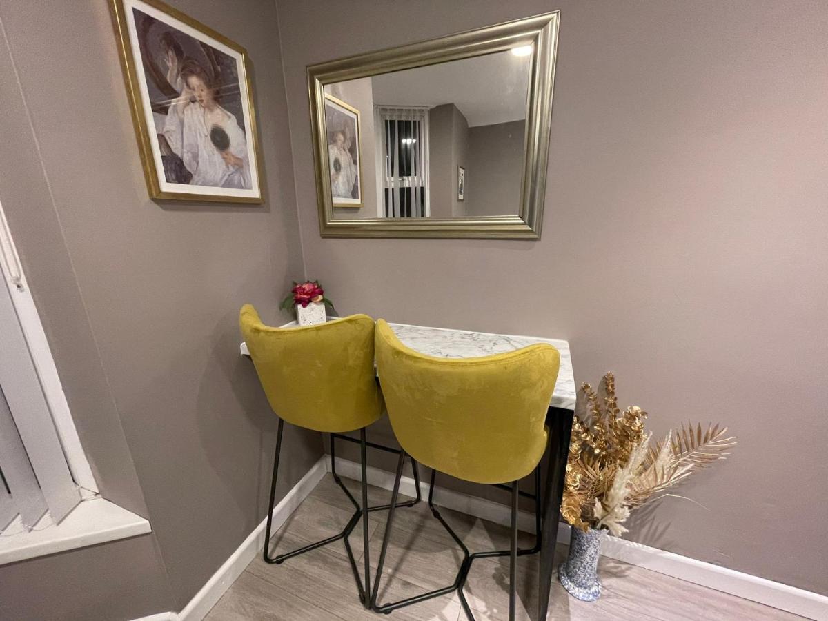 Selection Of Stylish Apartments Within Walking Distance Of Cardiff City Centre Eksteriør bilde
